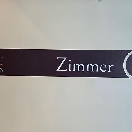 Pension Gp3, Zimmer Mit Kochnische Und Duschbad Vor Den Toren Berlins Dallgow-Doeberitz Esterno foto